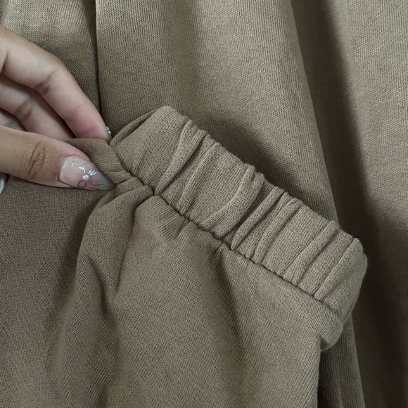 Brown Zara sweatpants! - Picture 3 of 3